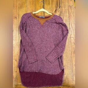 Women’s sweater. GUC
